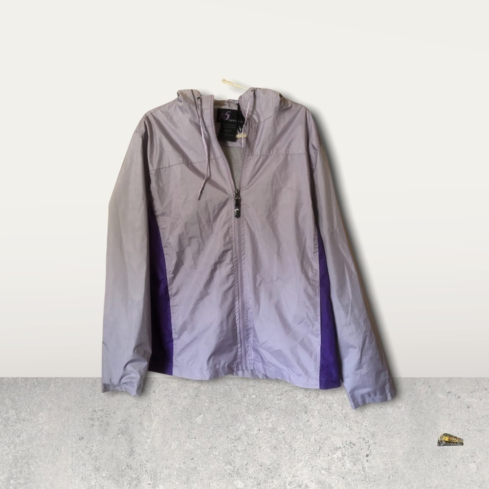 Women’s  Purple Rain jacket Size Large in Excellent Used Condi…